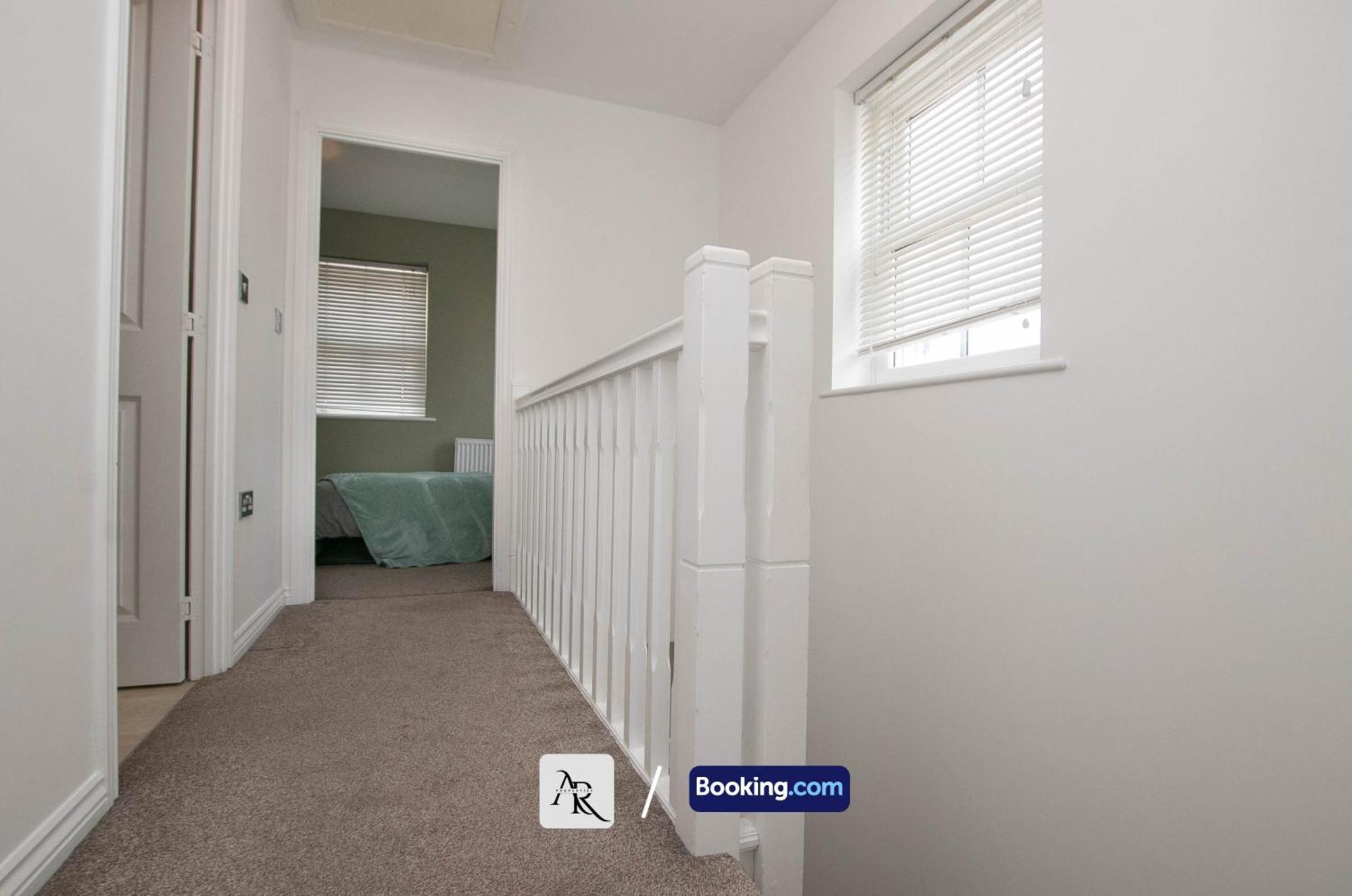 Cozy House By Ar Properties Short Lets & Serviced Accommodation Колчестер Экстерьер фото